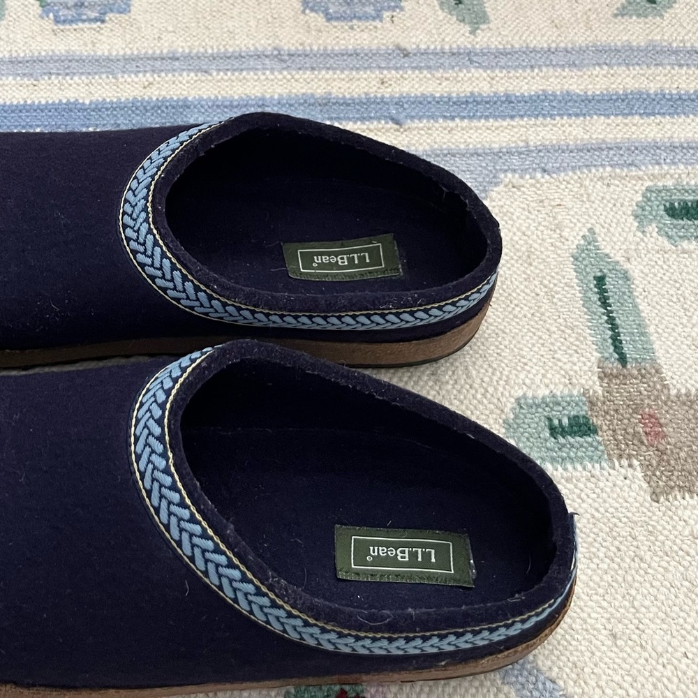 LL Bean Navy Wool Slip-On Clogs size 9 - Picture 3 of 7